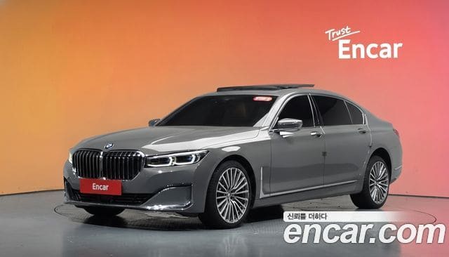 BMW 7 Series — фото 1