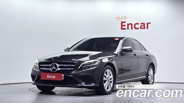 Mercedes-Benz C-Class — фото 1