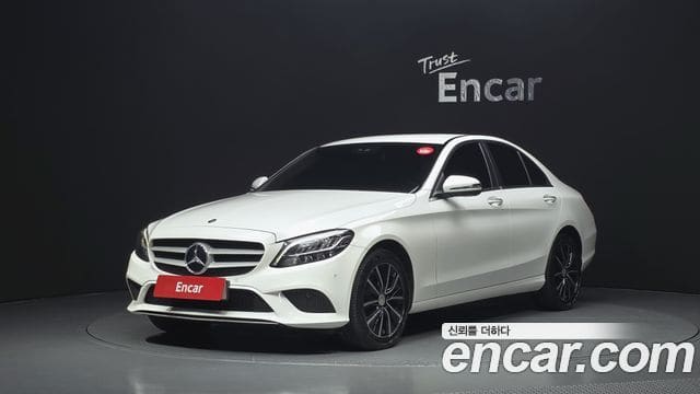 Mercedes-Benz C-Class — фото 1