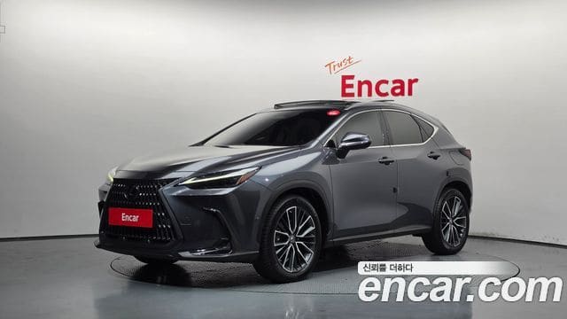 Lexus NX350h — фото 1