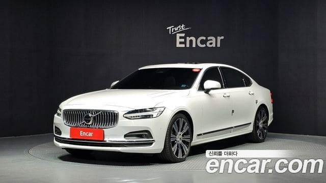 Volvo S90 — фото 1
