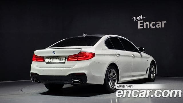 BMW 5 Series — фото 1