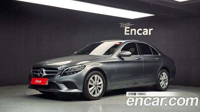 Mercedes-Benz C-Class — фото 1