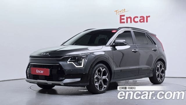 Kia Niro — фото 1