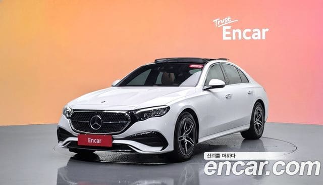 Mercedes-Benz E-Class — фото 1