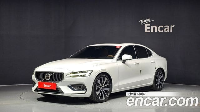 Volvo S60 — фото 1