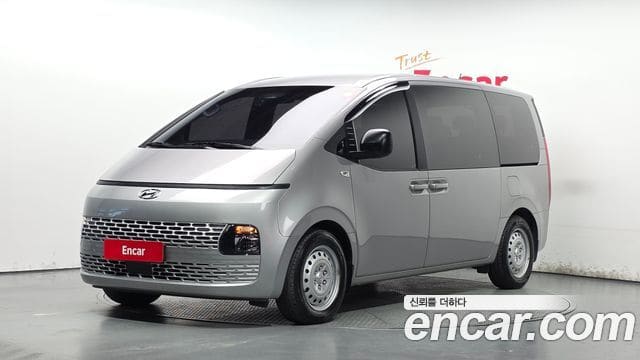 Hyundai Staria — фото 1