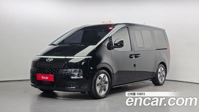 Hyundai Staria — фото 1