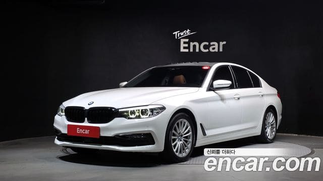 BMW 5 Series — фото 1
