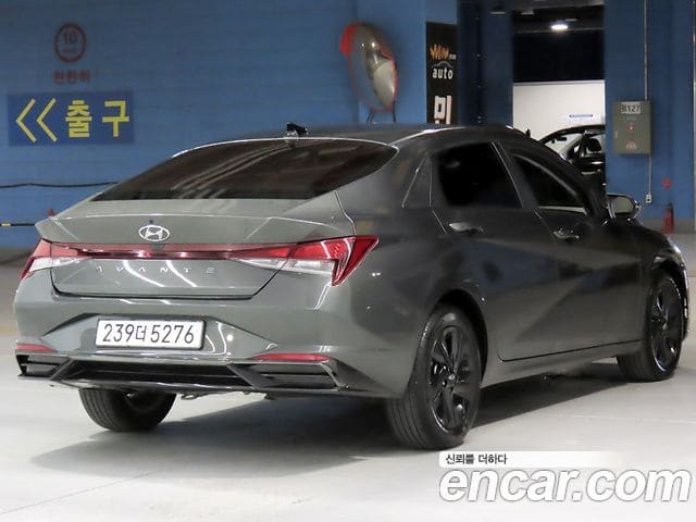 Hyundai Avante — фото 1