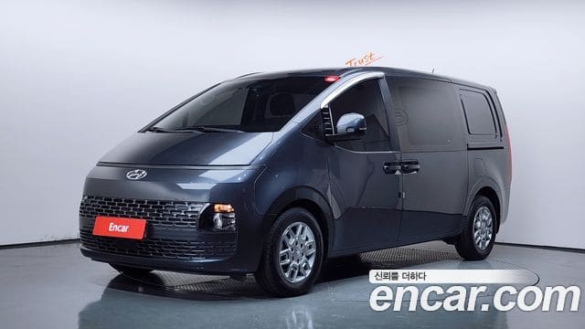 Hyundai Staria — фото 1