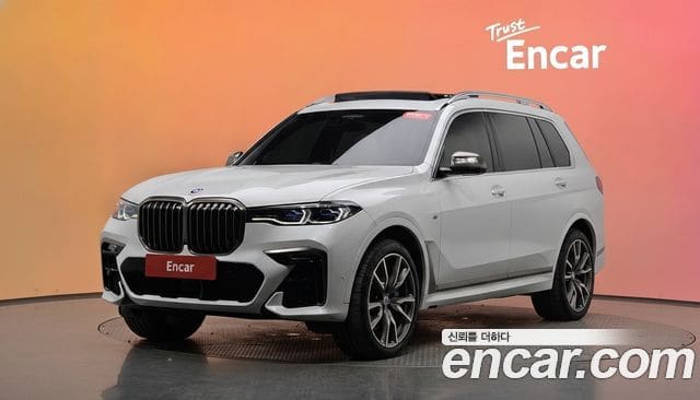 BMW X7 — фото 1