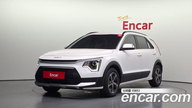 Kia Niro — фото 1