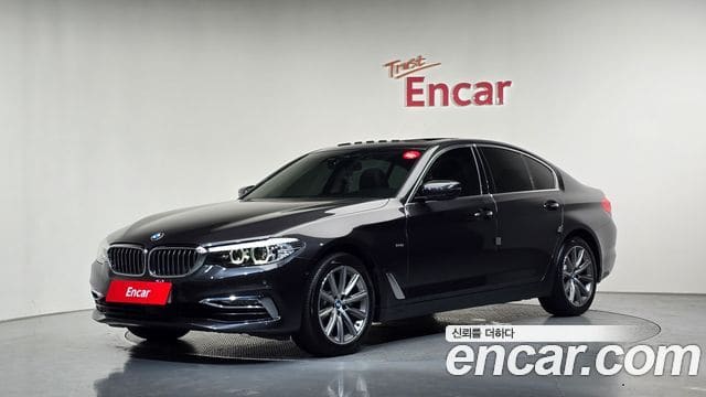 BMW 5 Series — фото 1