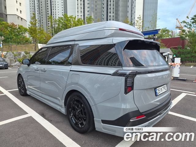 Kia Carnival — фото 1