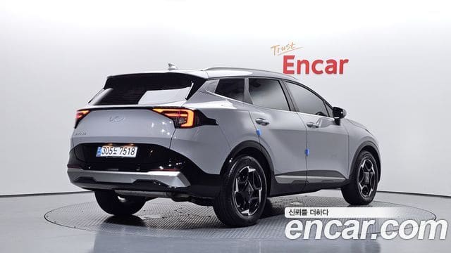 Kia Sportage — фото 1
