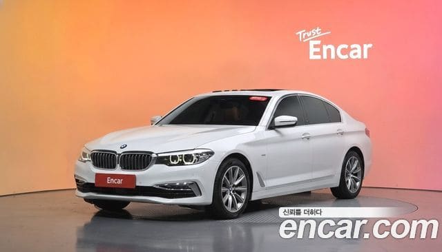 BMW 5 Series — фото 1