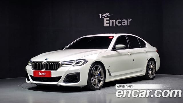 BMW 5 Series — фото 1