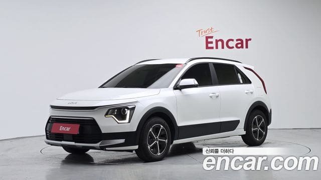 Kia Niro — фото 1