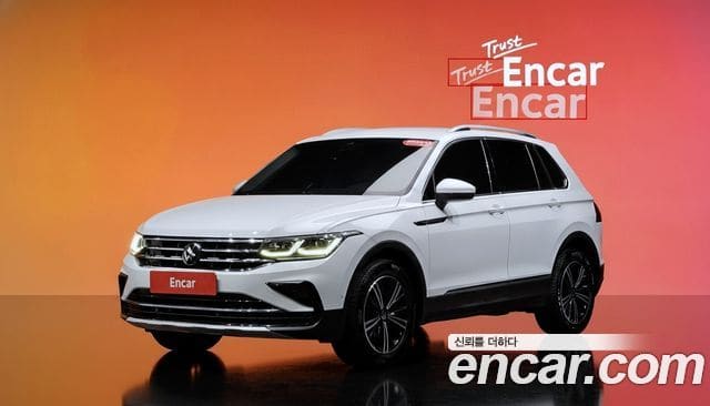 Volkswagen Tiguan — фото 1