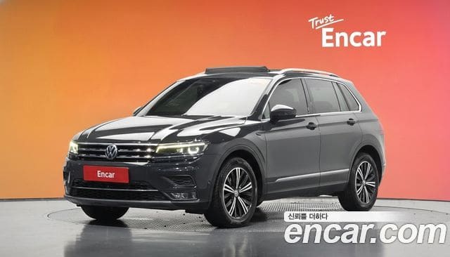 Volkswagen Tiguan — фото 1