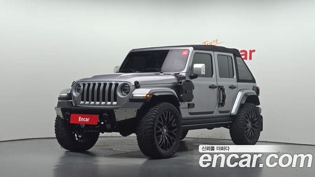 Jeep Wrangler — фото 1