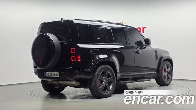 Land Rover Defender — фото 1