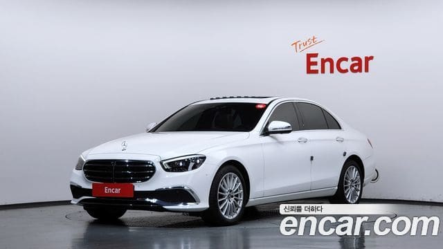 Mercedes-Benz E-Class — фото 1