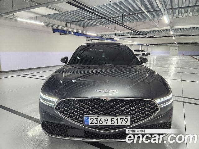 Genesis G90 — фото 1