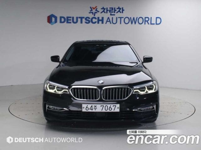 BMW 5 Series — фото 1