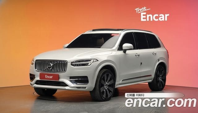 Volvo XC90 — фото 1