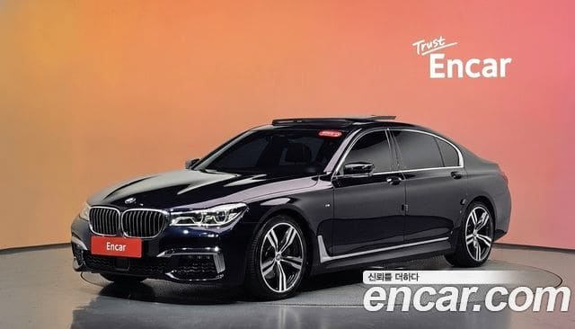 BMW 7 Series — фото 1