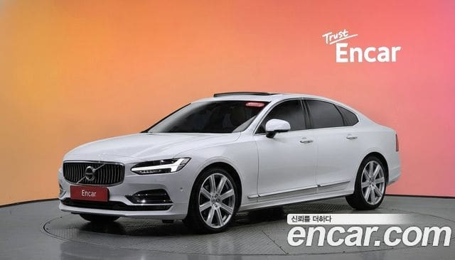 Volvo S90 — фото 1