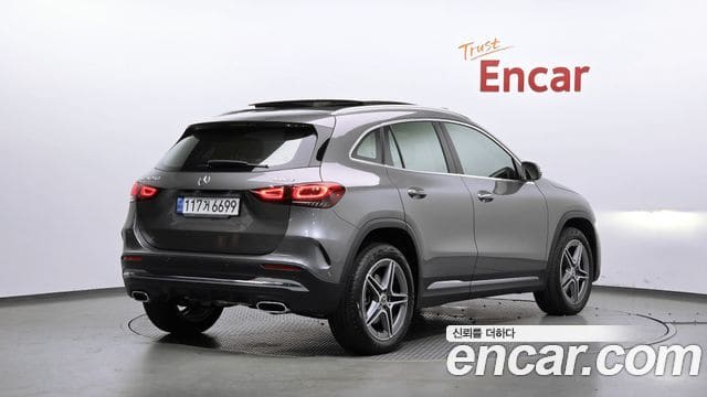 Mercedes-Benz GLA-Class — фото 1