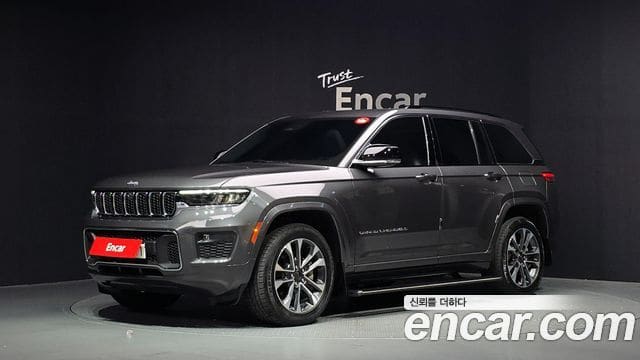 Jeep Grand Cherokee — фото 1