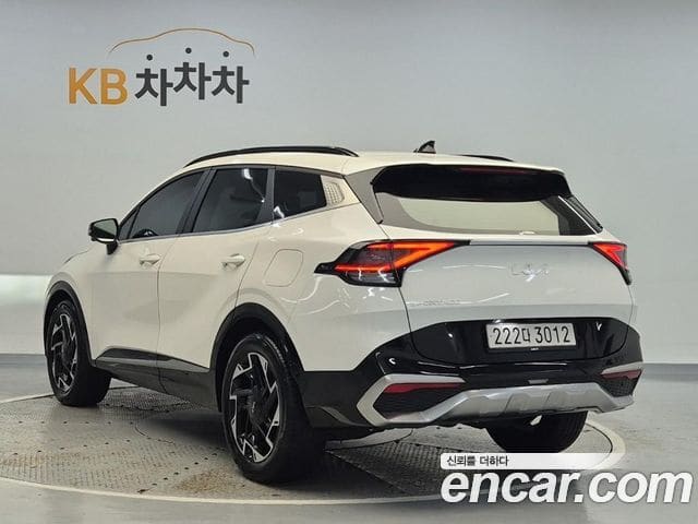 Kia Sportage — фото 1