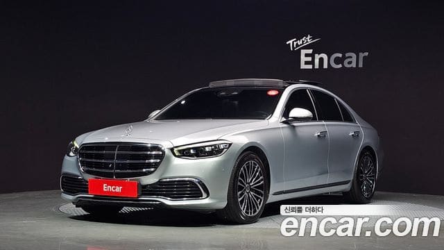 Mercedes-Benz S-Class — фото 1