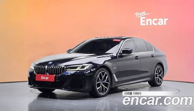 BMW 5 Series — фото 1