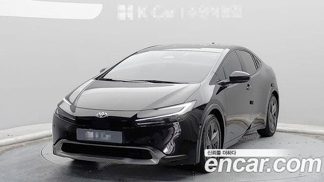 Toyota Prius — фото 1