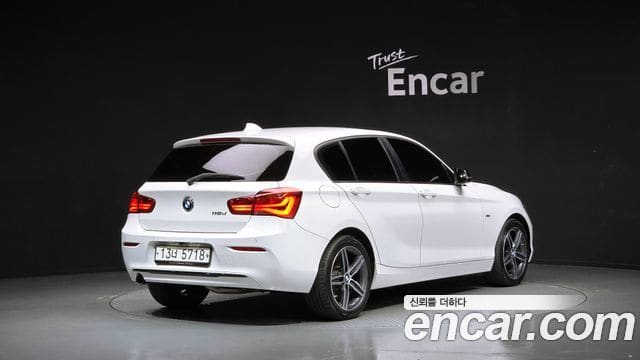 BMW 1 Series — фото 1