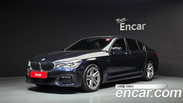 BMW 7 Series — фото 1