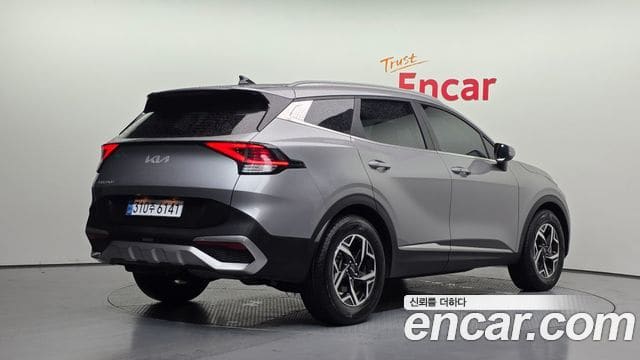 Kia Sportage — фото 1