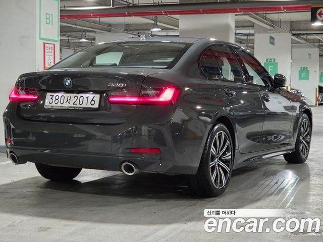 BMW 3 Series — фото 1