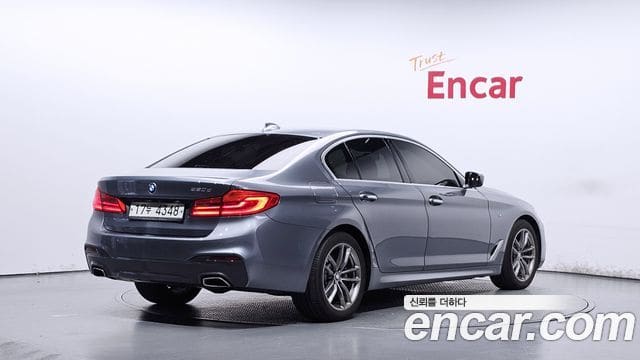 BMW 5 Series — фото 1