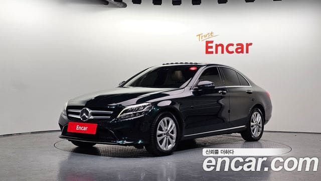 Mercedes-Benz C-Class — фото 1