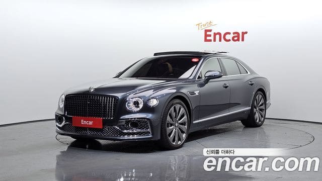 Bentley Flying Spur — фото 1