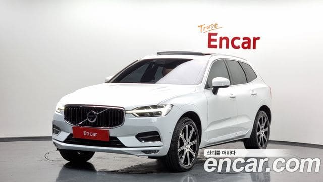 Volvo XC60 — фото 1