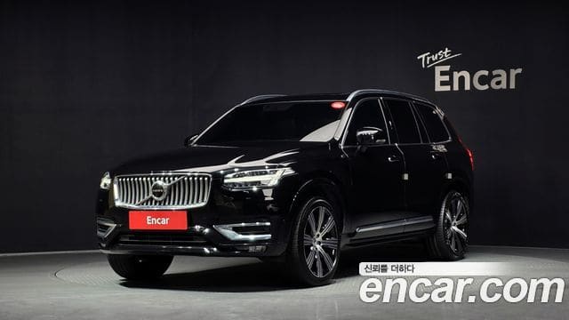 Volvo XC90 — фото 1
