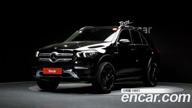 Mercedes-Benz GLE-Class — фото 1
