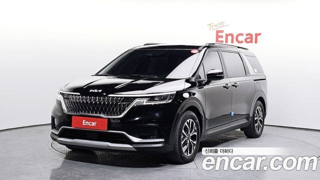 Kia Carnival — фото 1